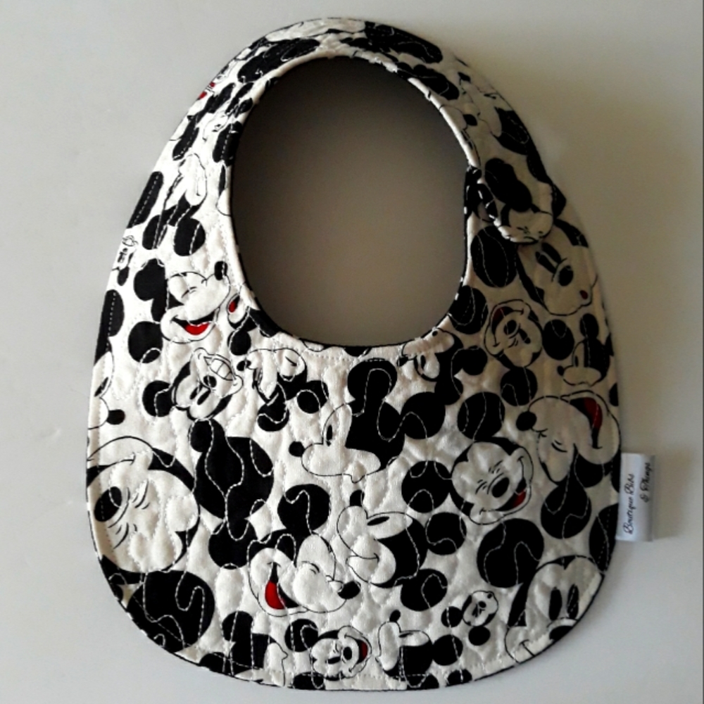 (New) Mickey Mouse Baby Bib - Picture 1 of 2